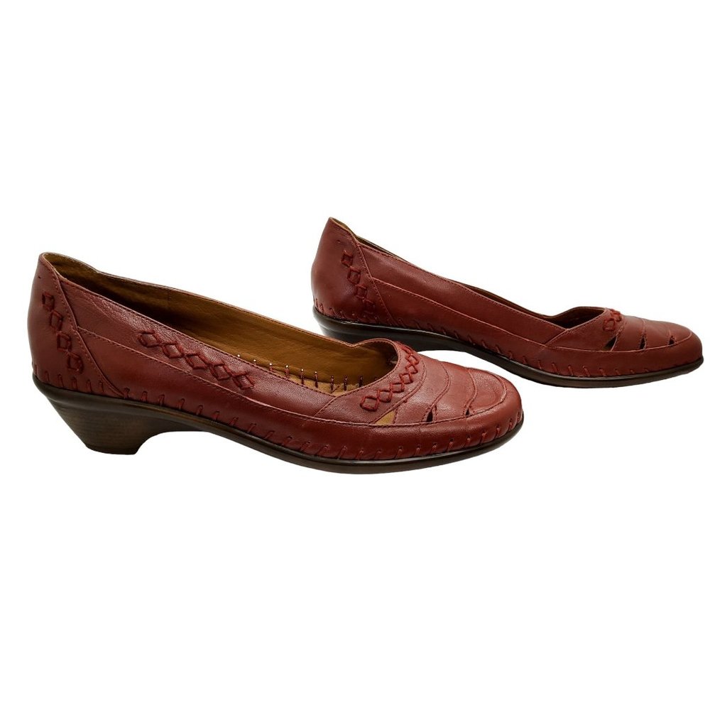 easyspirit womens "evonna" red leather 1.75" low heel slip on loafers.